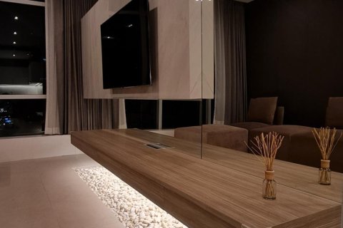 Condominio de 1 dormitorio en Bangkok, Tailandia № 233253 - foto 5