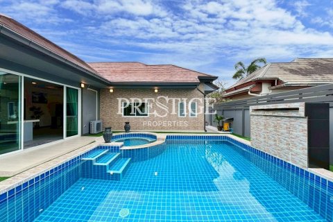 Casa de 3 dormitorios en Pattaya, Tailandia № 233249 - foto 23