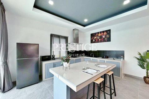 Casa de 3 dormitorios en Pattaya, Tailandia № 233249 - foto 7