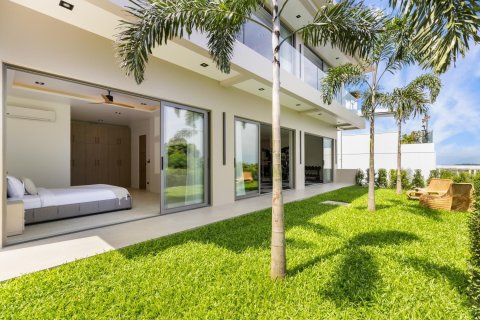 Chalet de 6 dormitorios en Ko Samui, Tailandia № 154623 - foto 21
