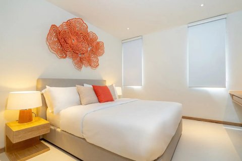 Chalet de 4 dormitorios en Phuket, Tailandia № 133633 - foto 19