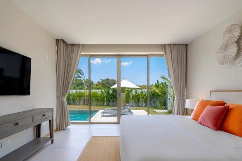 Chalet de 4 dormitorios en Phuket, Tailandia № 133633 - foto 7