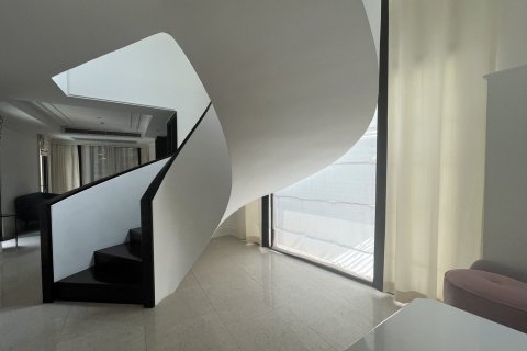 Condominio de 3 dormitorios en Bang Rak, Bangkok, Tailandia № 133635 - foto 4