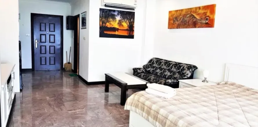Condo in Pattaya, Thailand, 3 bedrooms № 172084