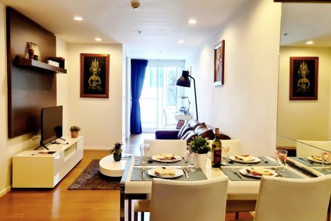 Estudio en el condominio en Watthana, Bangkok, Tailandia № 173401 - foto 2