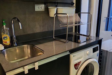 Estudio en el condominio en Bang Rak, Bangkok, Tailandia № 164507 - foto 6
