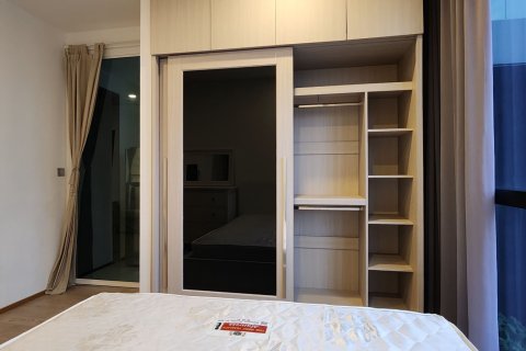 Estudio en el condominio en Bang Rak, Bangkok, Tailandia № 164507 - foto 9