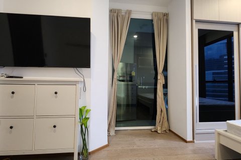 Estudio en el condominio en Bang Rak, Bangkok, Tailandia № 164507 - foto 10