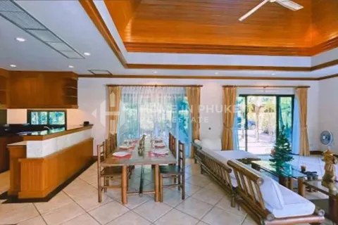 Casa de 3 dormitorios en Nai Harn Beach, Tailandia № 152520 - foto 4