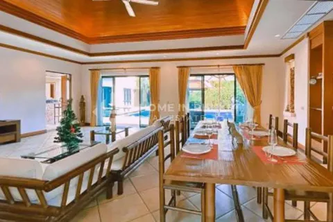Casa de 3 dormitorios en Nai Harn Beach, Tailandia № 152520 - foto 3