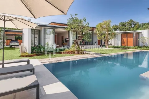 Haus in Phuket, Thailand 5 Schlafzimmer № 152519