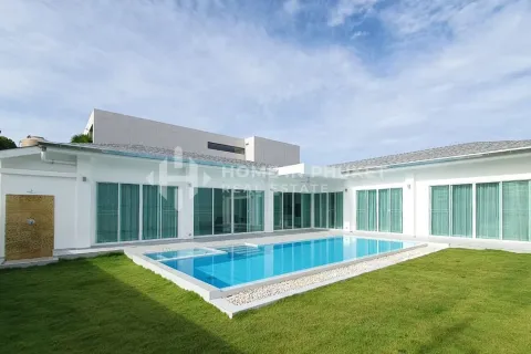 Casa de 3 dormitorios en Nai Harn Beach, Tailandia № 152524
