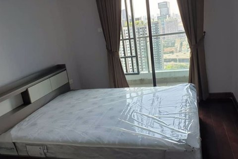 Condominio de 2 dormitorios en Huai Khwang, Bangkok, Tailandia № 59423 - foto 7