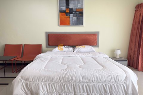 Condominio de 1 dormitorio en Jomtien Beach, Pattaya, Tailandia № 204889 - foto 2