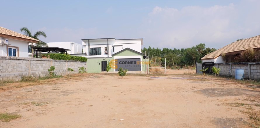Terreno en Bang Lamung, Tailandia № 204892