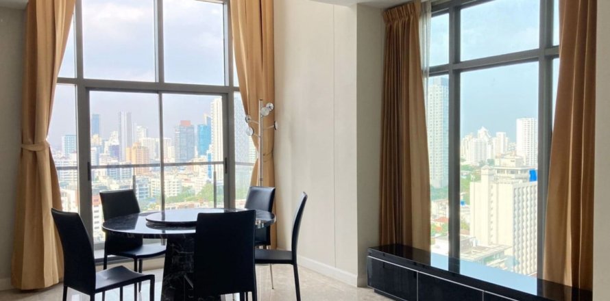 Dúplex de 2 dormitorios en Khlong Toei, Bangkok, Tailandia № 47878