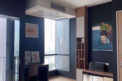 Condo à Huai Khwang, Bangkok, Thaïlande, 1 chambre № 47881 - photo 3