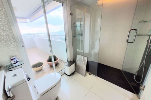 Condo in Watthana, Bangkok, Thailand, 3 bedrooms № 57935 - photo 3