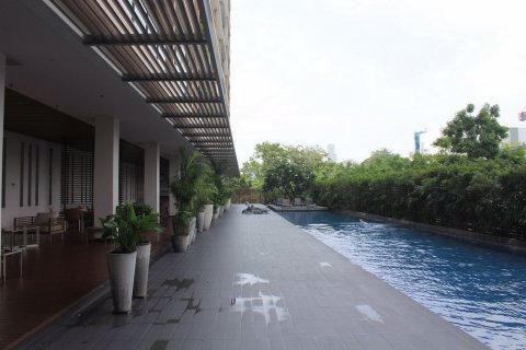 Condominio de 2 dormitorios en Yan Nawa, Bangkok, Tailandia № 57934 - foto 11