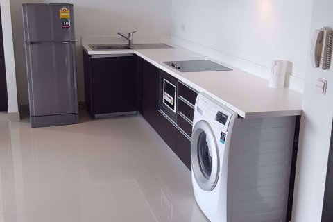 Condominio de 2 dormitorios en Yan Nawa, Bangkok, Tailandia № 57934 - foto 3