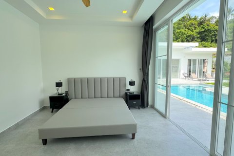 Casa de 4 dormitorios en Ko Samui, Tailandia № 130478 - foto 2