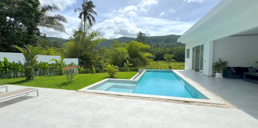Casa de 4 dormitorios en Ko Samui, Tailandia № 130478