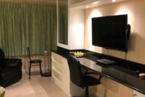 Estudio en el condominio en Jomtien Beach, Pattaya, Tailandia № 204354 - foto 2