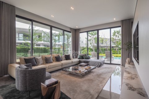 Casa de 4 dormitorios en Bang Lamung, Tailandia № 70347 - foto 9
