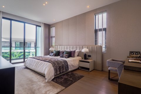 Casa de 4 dormitorios en Bang Lamung, Tailandia № 70347 - foto 6