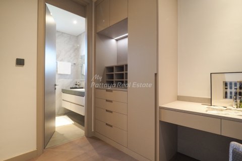 Casa de 4 dormitorios en Bang Lamung, Tailandia № 70347 - foto 8