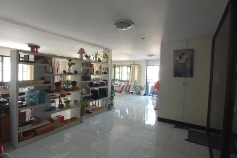 Oficina 672 m2 en Chiang Mai, Tailandia № 162844 - foto 4
