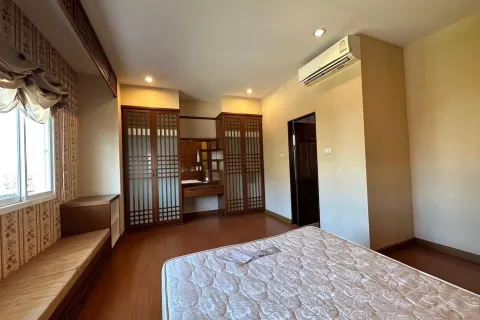 Casa de 4 dormitorios en Chiang Mai, Tailandia № 162846 - foto 14