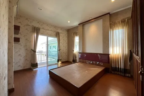 Casa de 4 dormitorios en Chiang Mai, Tailandia № 162846 - foto 16