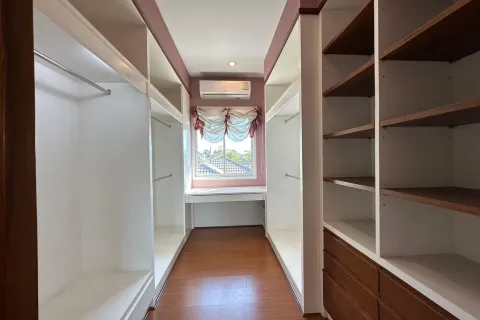 Casa de 4 dormitorios en Chiang Mai, Tailandia № 162846 - foto 9