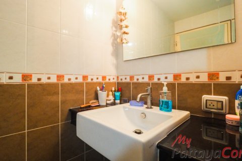 Condominio de 1 dormitorio en Pattaya, Tailandia № 205290 - foto 11