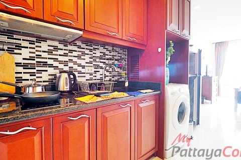 Estudio en el condominio en Bang Lamung, Tailandia № 205291 - foto 2