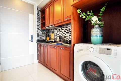 Estudio en el condominio en Bang Lamung, Tailandia № 205291 - foto 3