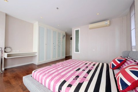 Condo in Hua Hin, Thailand, 2 bedrooms № 154197 - photo 9