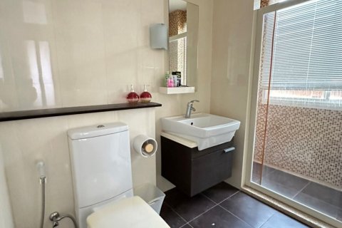 Condo in Hua Hin, Thailand, 2 bedrooms № 154197 - photo 12