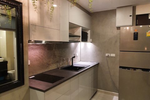 Estudio en Sathon, Bangkok, Tailandia № 154192 - foto 2