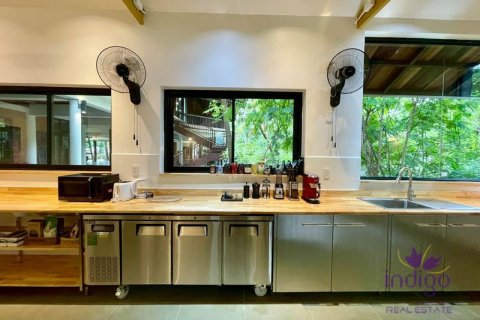 Villa in Chiang Mai, Thailand 4 bedrooms № 162670 - photo 9