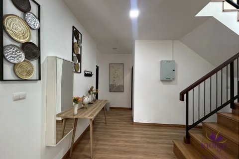 Chalet de 4 dormitorios en Chiang Mai, Tailandia № 162666 - foto 18