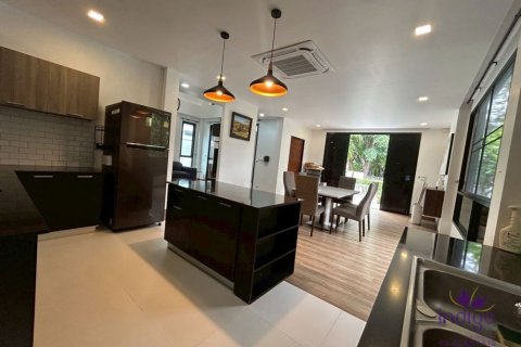 Chalet de 4 dormitorios en Chiang Mai, Tailandia № 162666 - foto 14