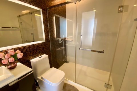 Condominio de 2 dormitorios en Sathon, Bangkok, Tailandia № 47747 - foto 14