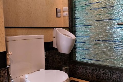 Condominio de 2 dormitorios en Watthana, Bangkok, Tailandia № 47749 - foto 15