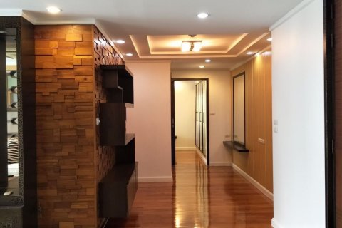 Condominio de 2 dormitorios en Watthana, Bangkok, Tailandia № 47749 - foto 6