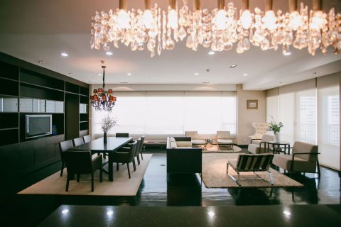 Penthouse in Khlong Toei, Bangkok, Thailand 3 bedrooms № 47750 - photo 12