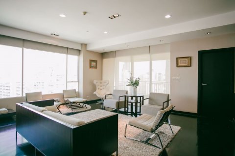 Penthouse in Khlong Toei, Bangkok, Thailand 3 bedrooms № 47750 - photo 2