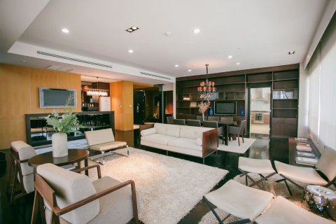 Penthouse in Khlong Toei, Bangkok, Thailand 3 bedrooms № 47750 - photo 13