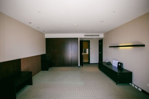 Penthouse in Khlong Toei, Bangkok, Thailand 3 bedrooms № 47750 - photo 17